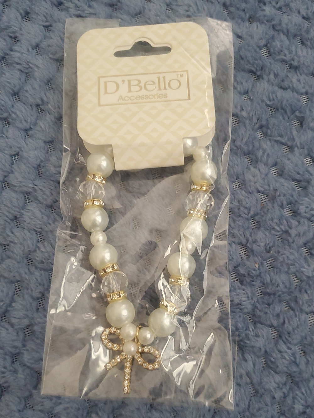 D'Bello White Pearl Bracelet with Gold Bow Charm